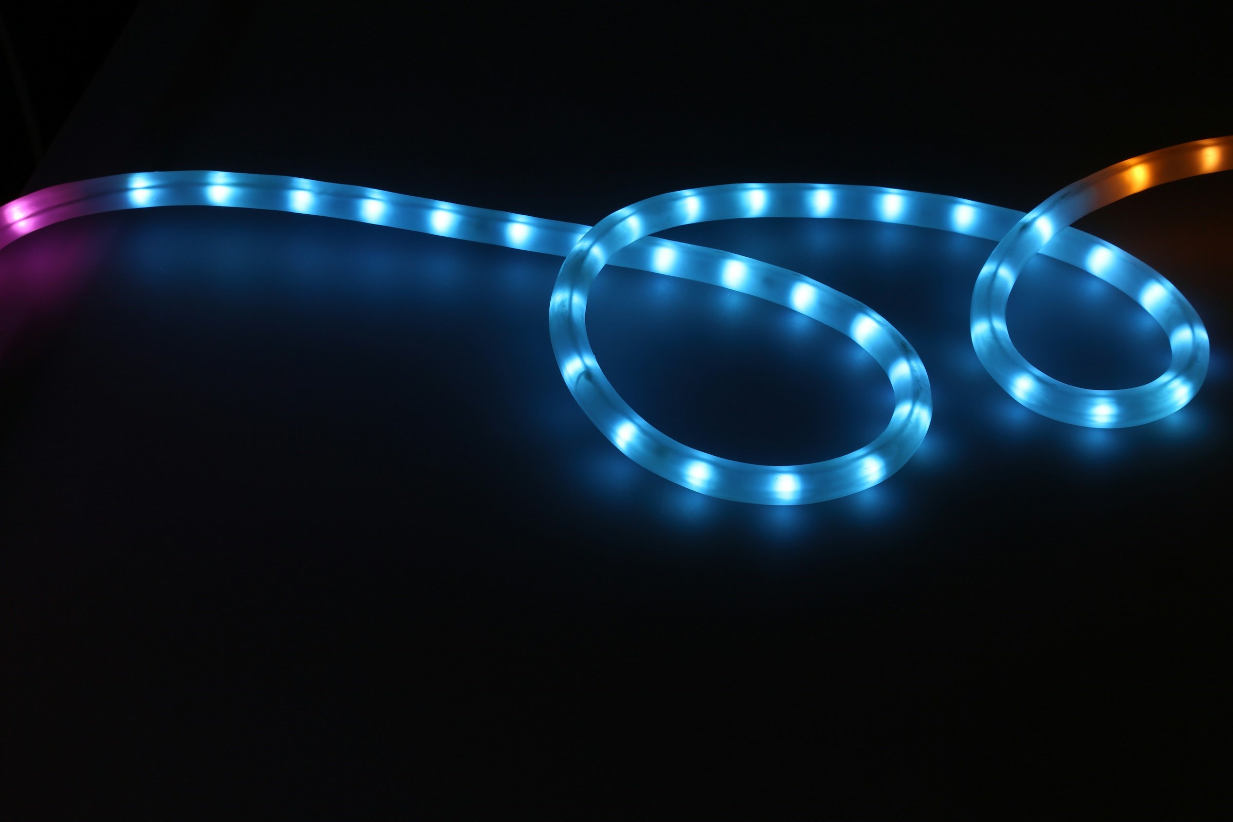 Mavi parlayan hortum neon LED